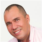 Profesor de Matemáticas con Maestria en educación con 15 años de experiencia